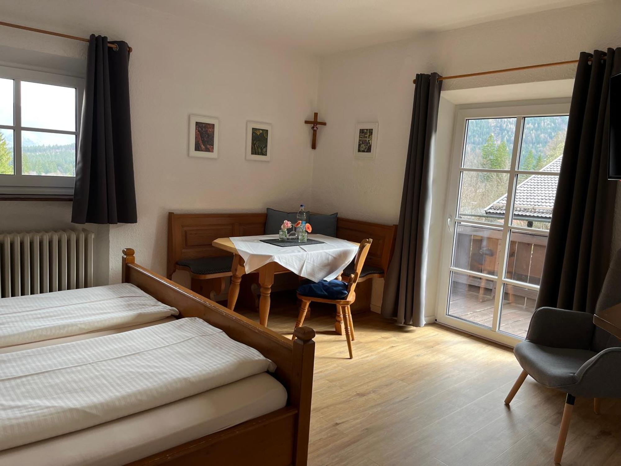 Gaestehaus Hotel Maria Theresia Schliersee Exterior photo
