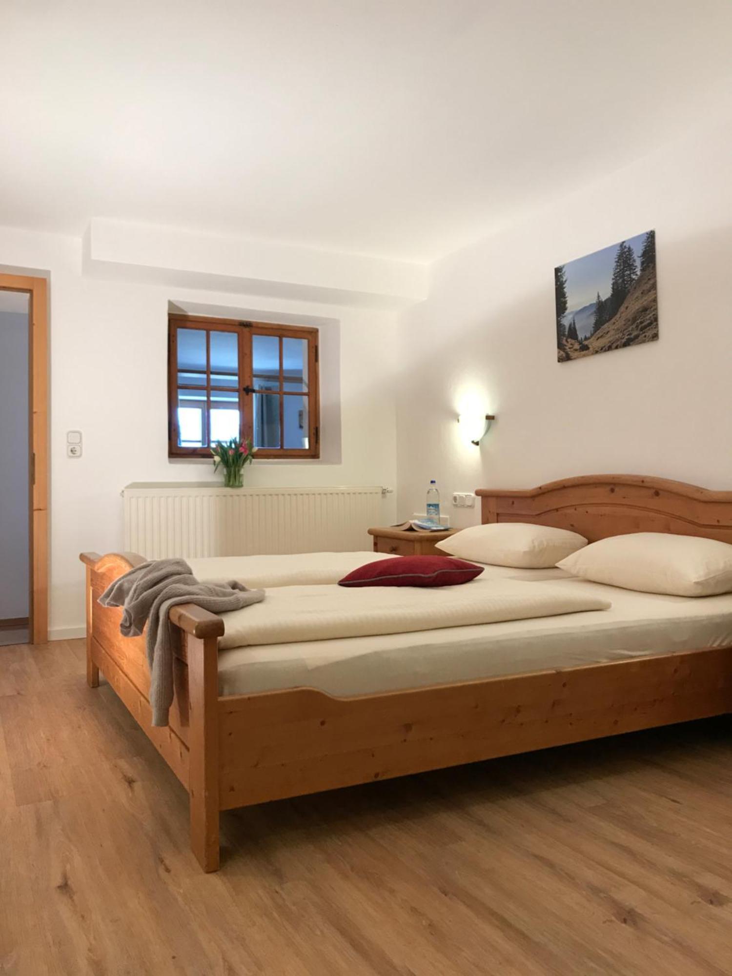Gaestehaus Hotel Maria Theresia Schliersee Exterior photo